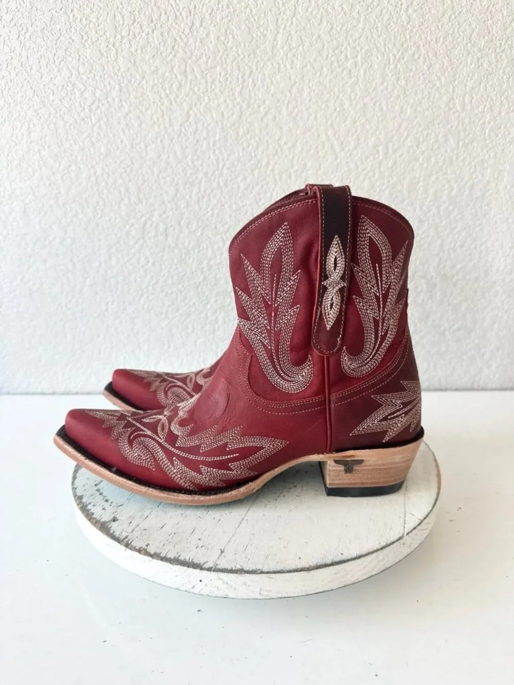 Lane Boots LEXINGTON Womens Red Cowboy Bootie Western Cowgirl Short Snip Toe 9
